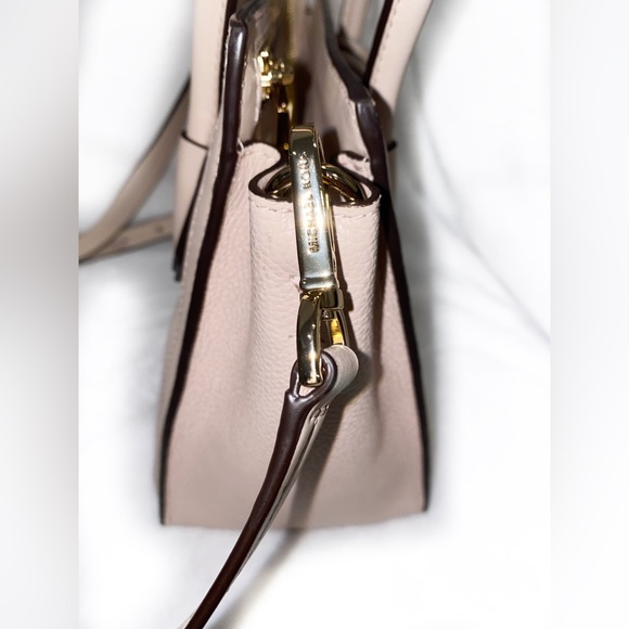 Michael Kors Crossbody Handbag Taupe Leather Basket Weave Bag - Picture 3 of 8